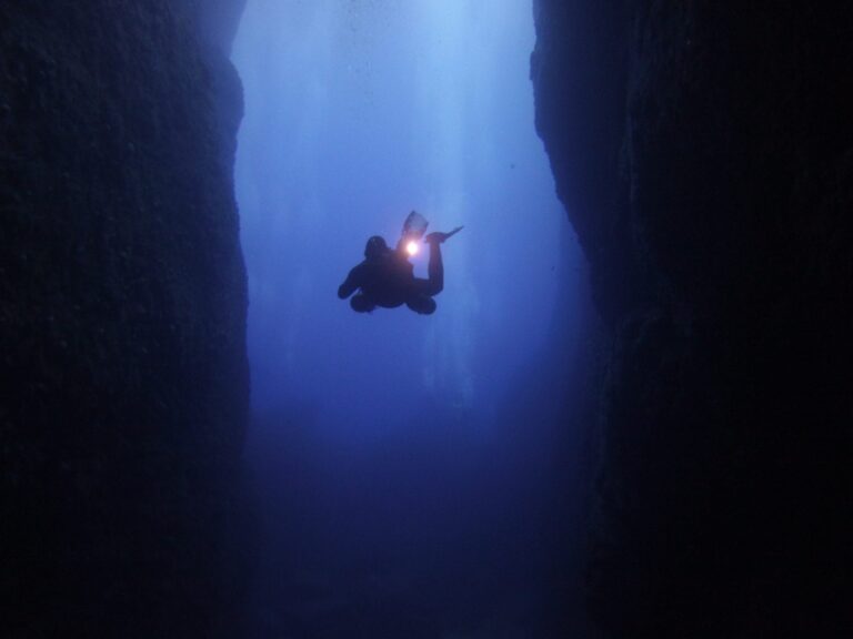Wo ist die tiefste Stelle im Meer?